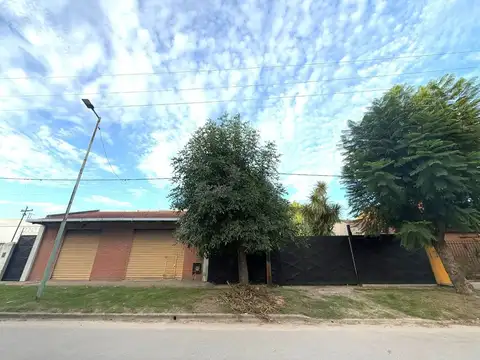 LOTE CON LOCAL EN 124 e/81 bis y 82