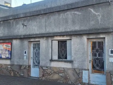 CASA DE 2 DORMITORIO EN VENTA