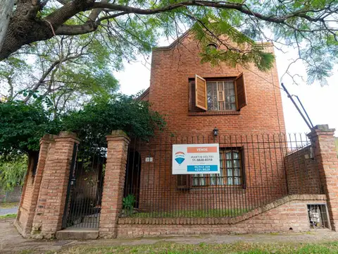 Casa en Venta en Quilmes, USD 89.000