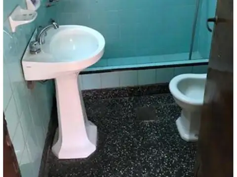 Depto Tipo Casa en Venta con 2 cocheras