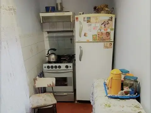 Depto Tipo Casa en Venta 50 años
