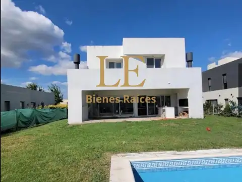 Casa en Venta de 5 dormitorios