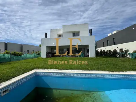 Casa en Venta al Noroeste