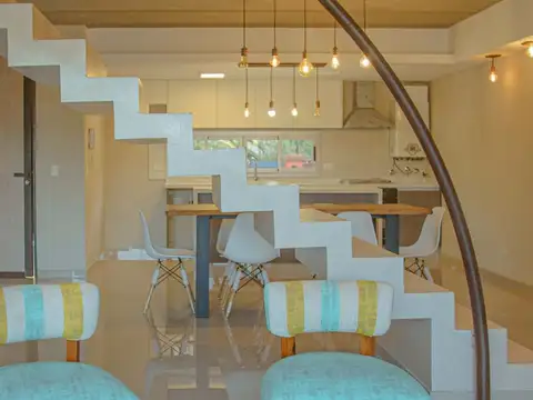 Casa 4 ambientes con 2 baños