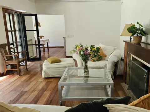 Casa en Alquiler en Martinez, USD 3.800