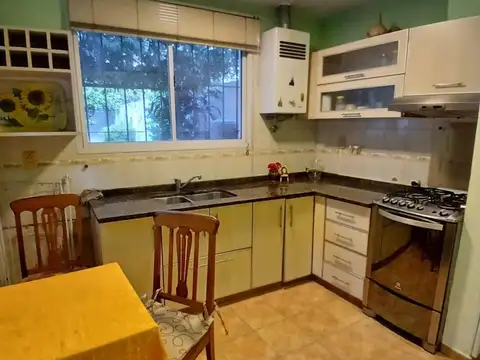 Depto Tipo Casa en Venta 93 años