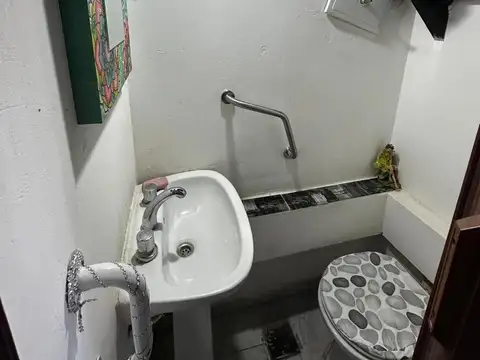Depto Tipo Casa en Venta con 1 cocheras