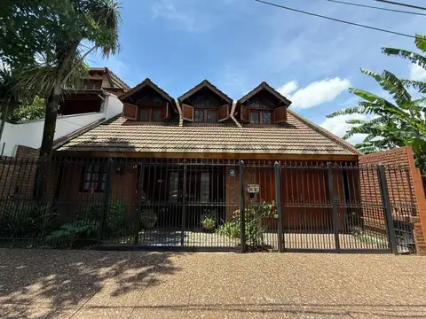 VENTA CASA 5 AMB CON EN BELLA VISTA