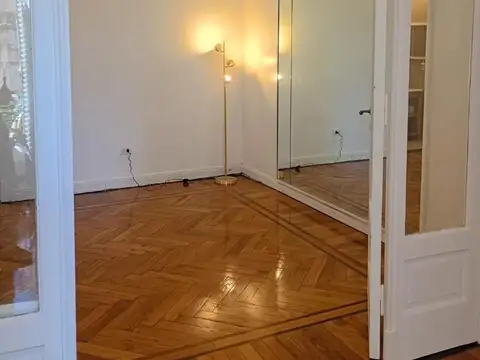 Departamento en Venta en Balvanera, USD 155.000