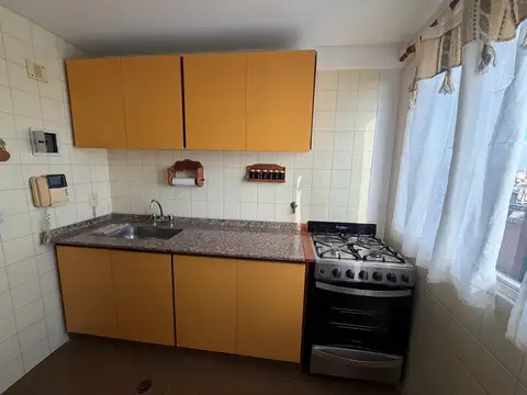 Departamento en Alquiler con 1 cocheras