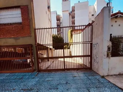 Avenida Presidente Peron 1600