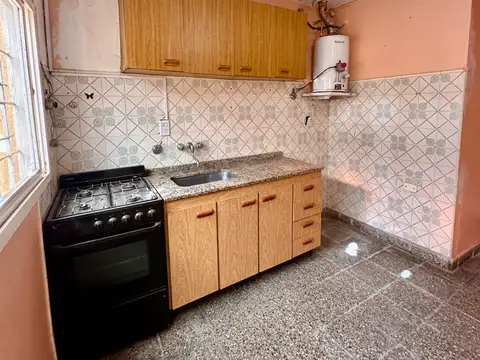 Depto Tipo Casa 2 ambientes con 1 baño