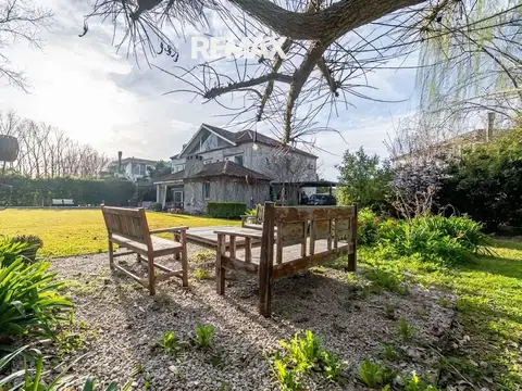 Casa 7 ambientes con 6 baños