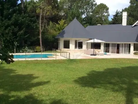 Casa en Venta de 5 dormitorios