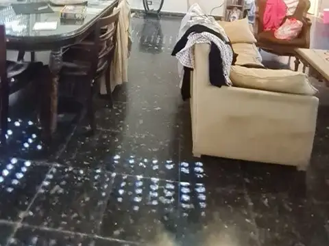 CHACRA VENTA EN PILAR, 4 HECTAREAS CON MEJORAS.