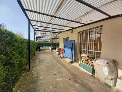 Casa 3 ambientes con 2 baños