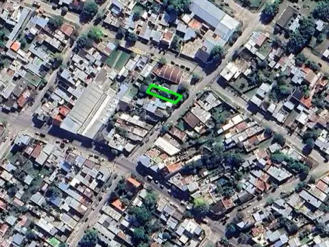 38 e/ Saavedra y Avenida Montevideo