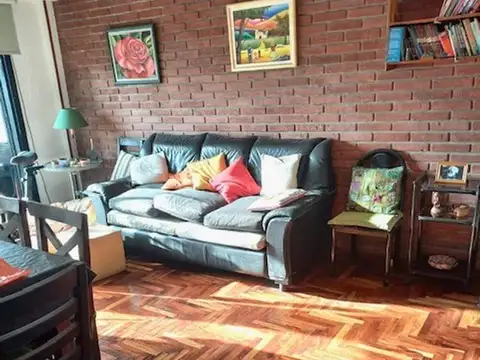 3 AMBIENTES CON BALCÓN - MUY LUMINOSO!