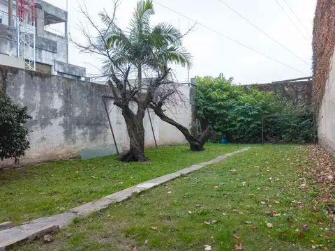 PH 3 AMB EN VENTA CON PARQUE Y JARDIN, BERAZATEGUI