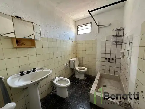 Departamento dos ambientes en PA con patio. A REFACCIONAR