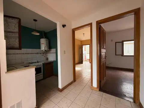 Departamento 3 ambientes en planta baja a la venta en lujan centro alsina 1344