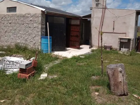 Casa - Venta - Argentina, Domselaar - Matienzo 1800