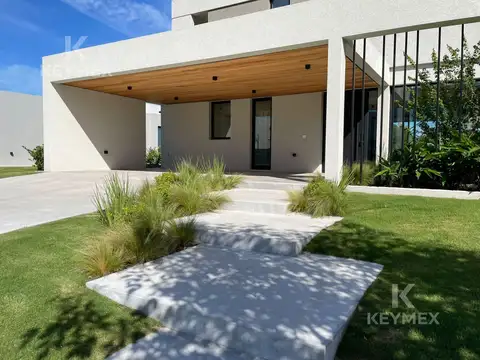 Casa en Venta en Pilar, USD 786.000