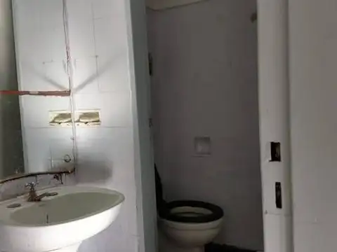 Local en Venta 40 años