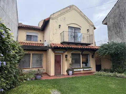 Casa en venta en Talcahuano al 1200, Martínez, San Isidro - 5 ambientes