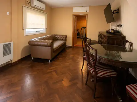 Depto Tipo Casa en Venta con 1 cocheras