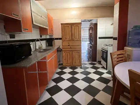Depto Tipo Casa en Venta 47 años