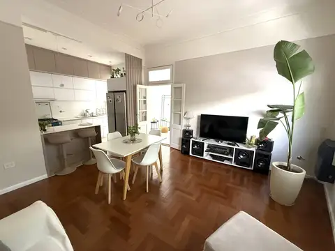 Venta PH 4 Ambientes reciclado a nuevo sin Expensas Caballito