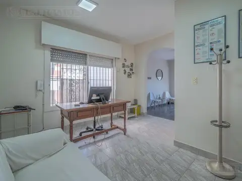 Depto Tipo Casa en Venta de 6 ambientes