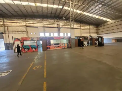 Galpon en Alquiler 65  mts Frente