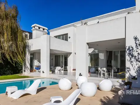 Casa en Alquiler al Norte