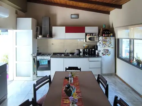 Depto Tipo Casa en Venta en Echesortu, USD 85.000