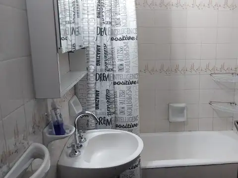 Departamento en Alquiler Temporal en Chauvin, $ 430.000