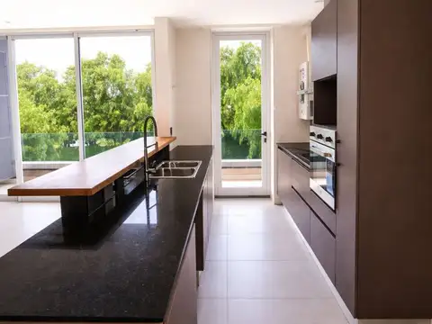 Departamento 4 ambientes con 2 baños