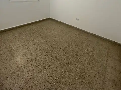 Casa en venta – Barrio Mercantil, Córdoba. 4 dormitorios.
