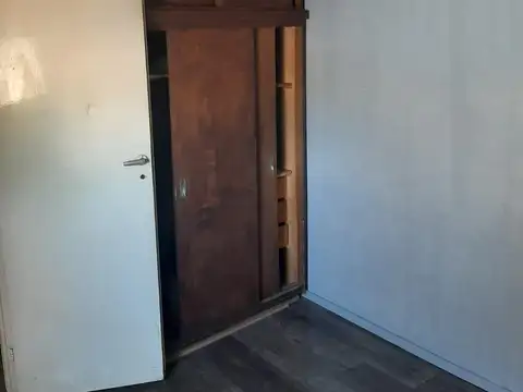 Depto Tipo Casa en Venta 40 años