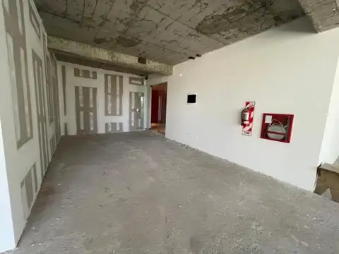 Oficina en Venta con 2 cocheras