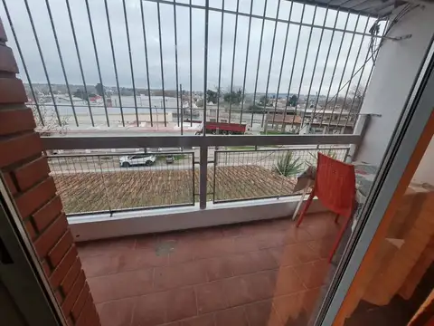 Depto Tipo Casa en Alquiler en Las Avenidas, $ 900.000