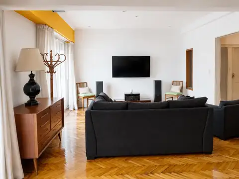 Depto Tipo Casa en Venta de 7 ambientes