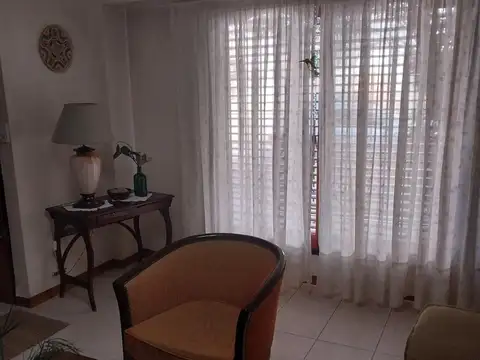 Casa en Venta en Haedo, USD 240.000