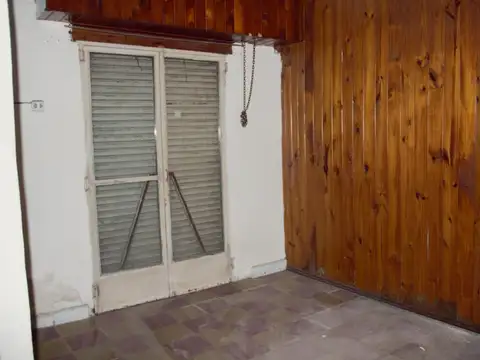 Casa 2 ambientes con 2 baños