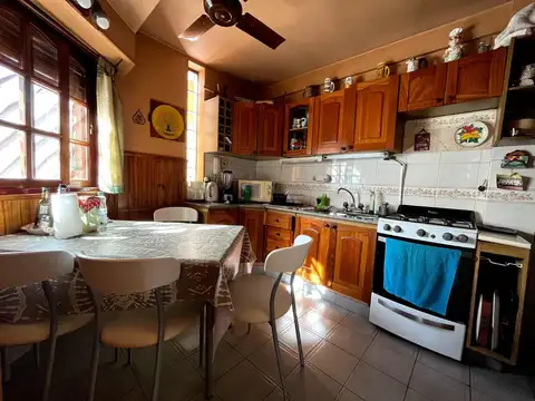 Depto Tipo Casa en Venta en Villa Pueyrredon, USD 180.000