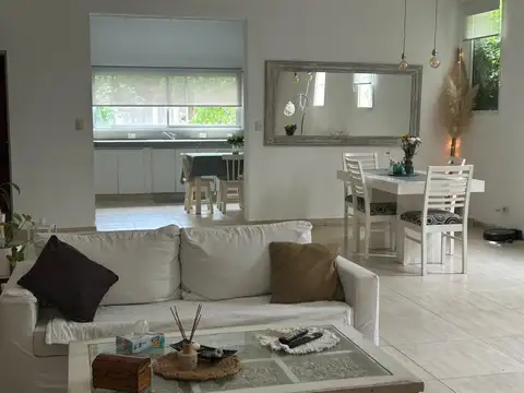 Casa en Venta al Este