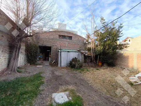 Galpon en Venta 50  mts Fondo