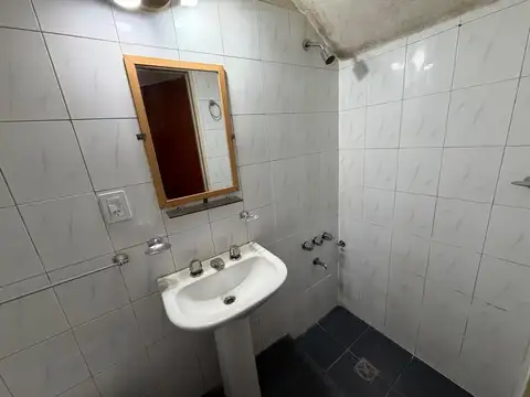 Depto Tipo Casa en Alquiler en Wilde, $ 550.000