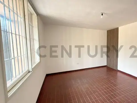 Oficina en Alquiler en Maipu, $ 850.000
